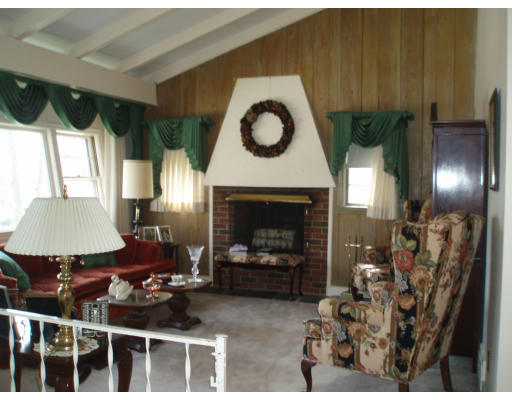 123 Intervale Road Dedham, MA 02026 - Photo 5 of 13 Gallery Image 5