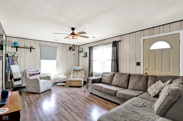 $168,000 | 303 Warren Street, Williamsport, IN 47993