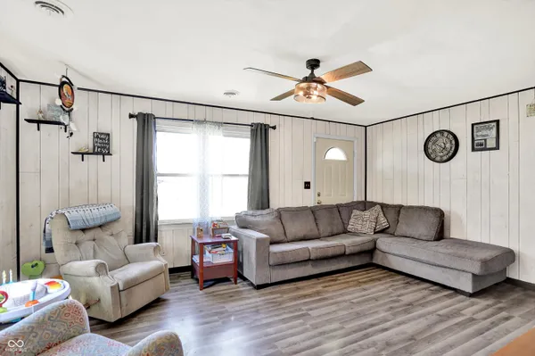 $168,000 | 303 Warren Street, Williamsport, IN 47993