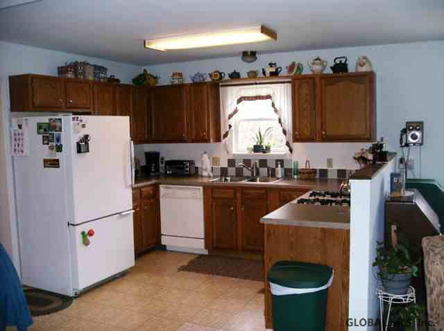 149 Shippee Road Corinth, NY 12822 - Photo 3 of 12 Photo 3