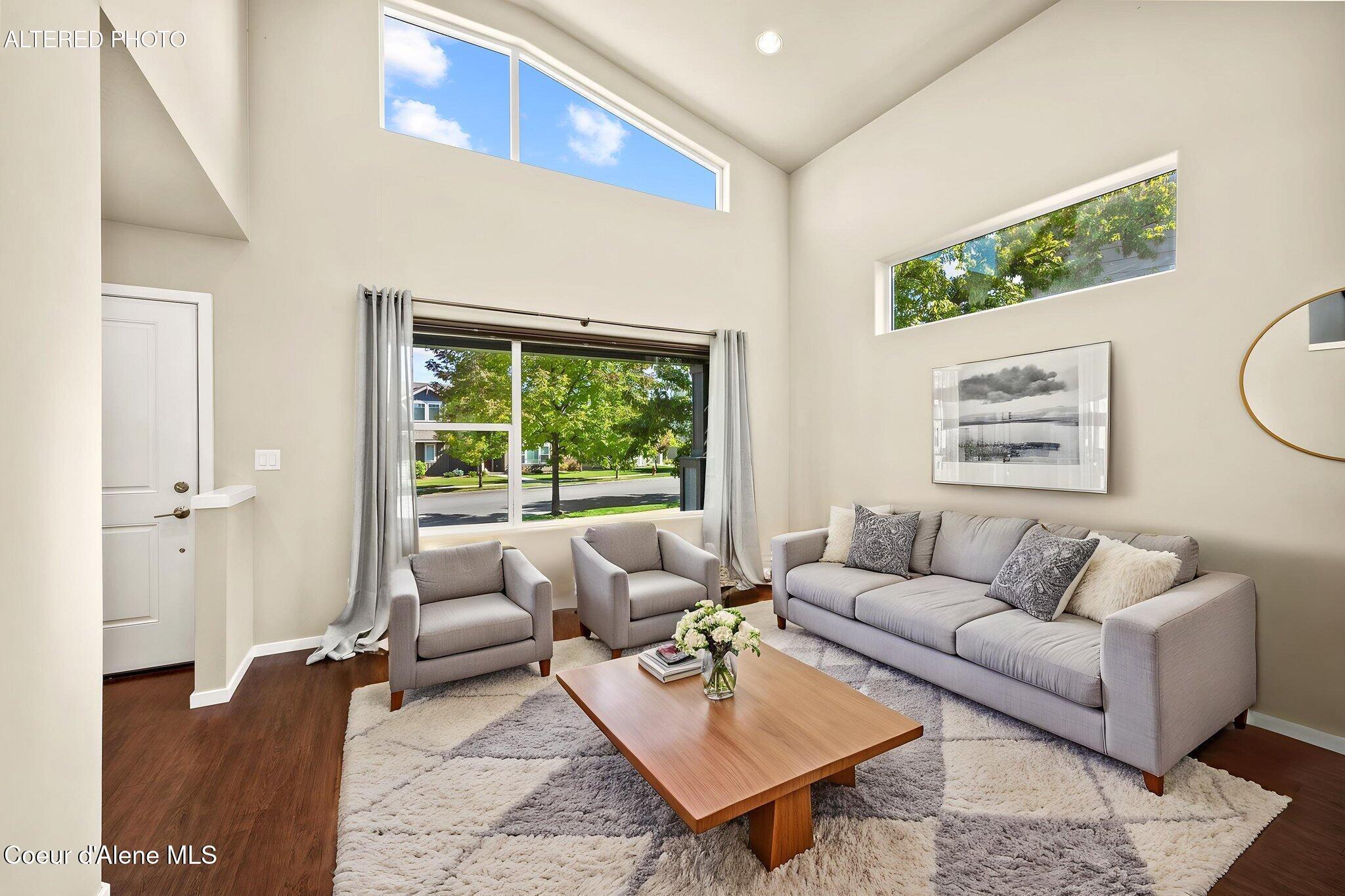 6551 Cornwall Street Coeur D'Alene, ID 83815 - Photo 22 of 53 Living Room and Entry