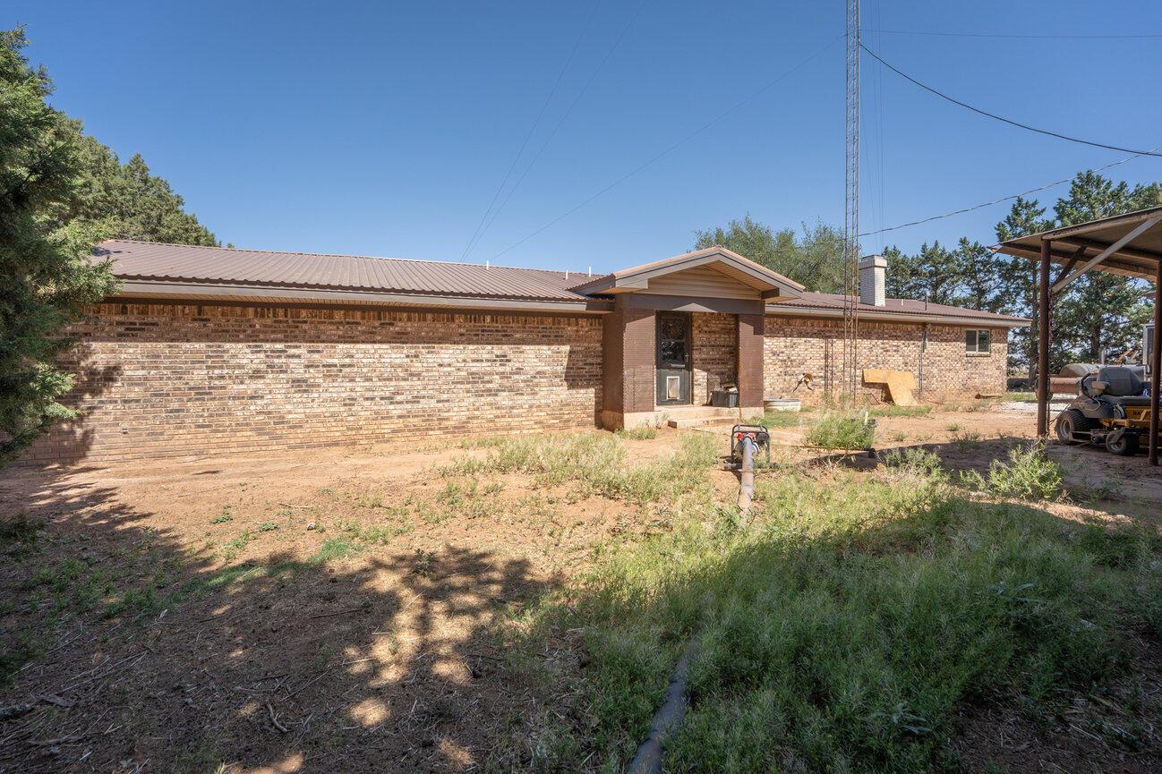 693 County Road 24 Muleshoe, TX 79347 - Photo 45 of 98 Backyard
