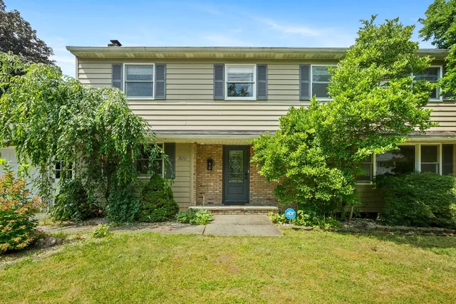 $2,900 | 300 Murray Hill Road, Vestal, NY 13850