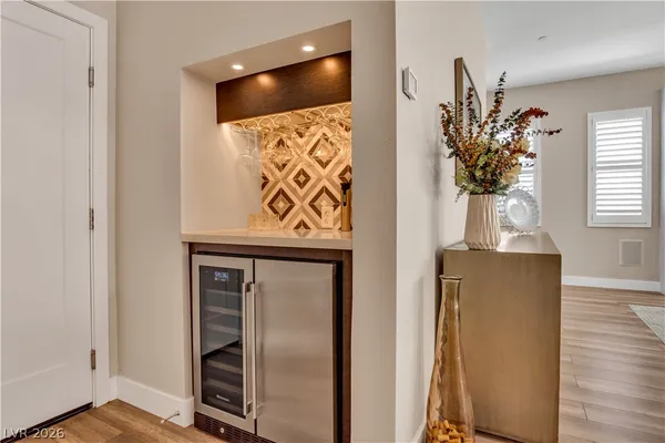 $2,500 | 3193 Centano Street, Henderson, NV 89044