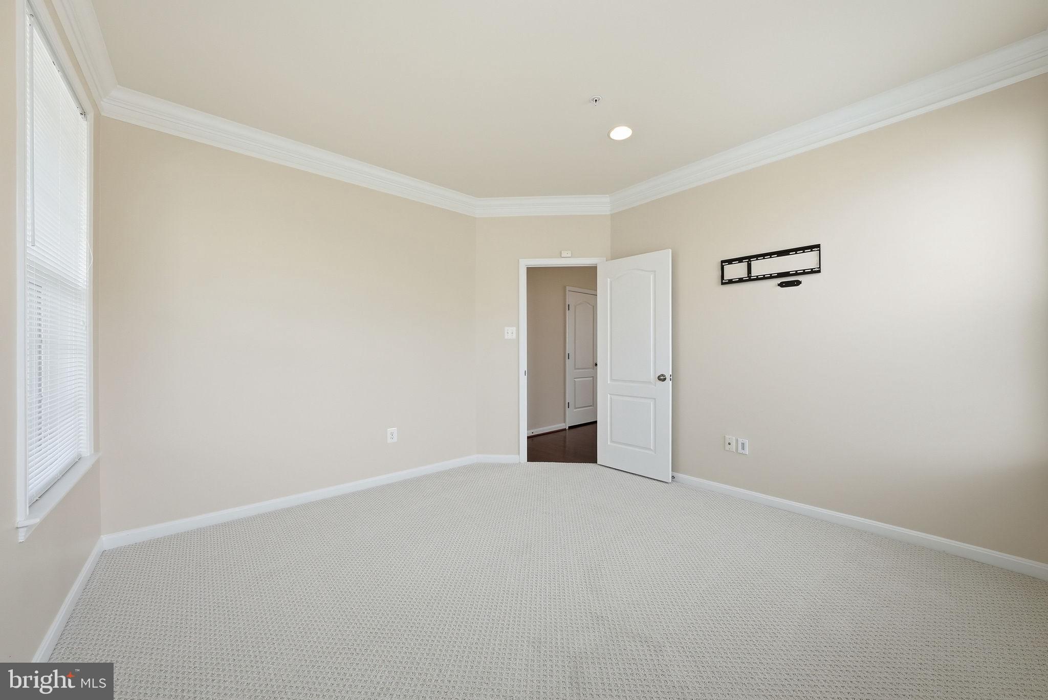 11538 Neon Road Fort Washington, MD 20744 - Photo 23 of 58 Main Level BR with En-suite Bath