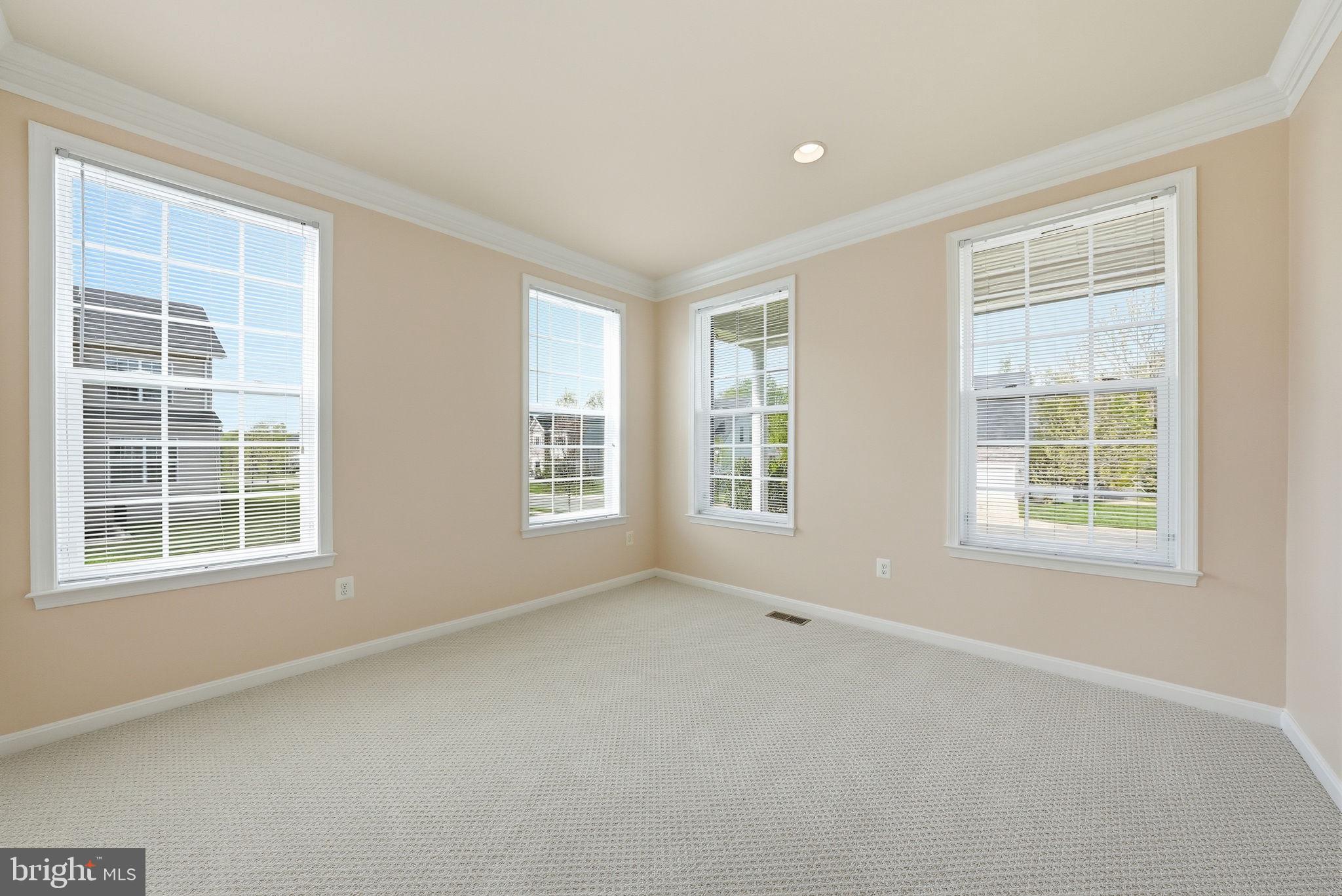 11538 Neon Road Fort Washington, MD 20744 - Photo 26 of 58 an empty room with a window