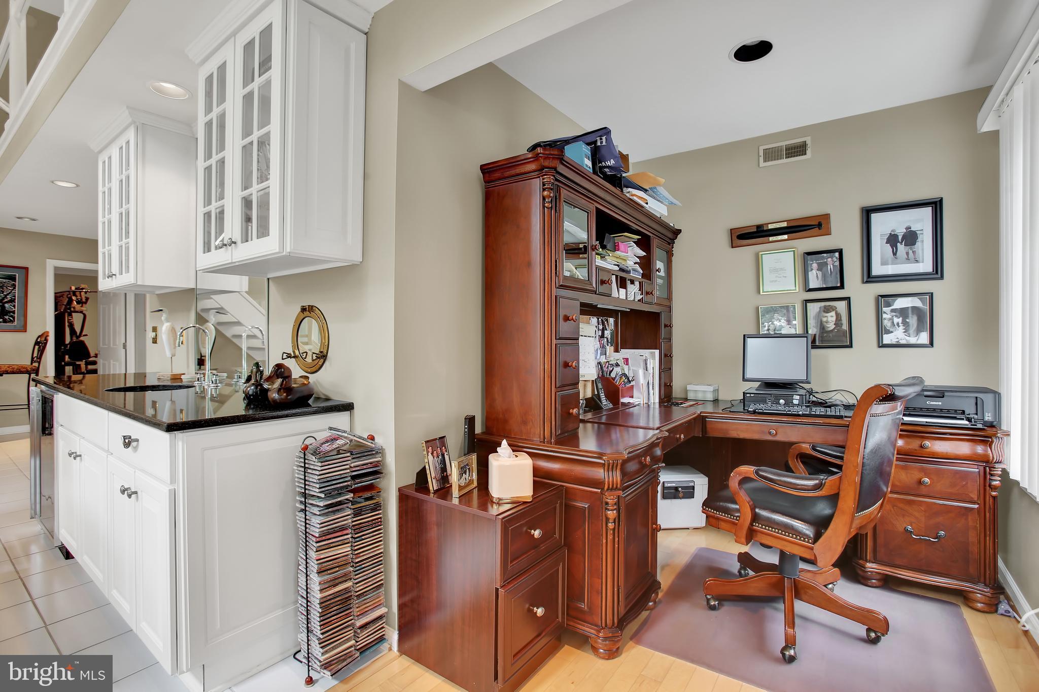 602 Amoss Road Severna Park, MD 21146 - Photo 9 of 50 Office off living room