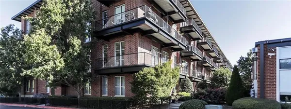 $1,895 | 5200 Peachtree Road, Unit 3303, Chamblee, GA 30341