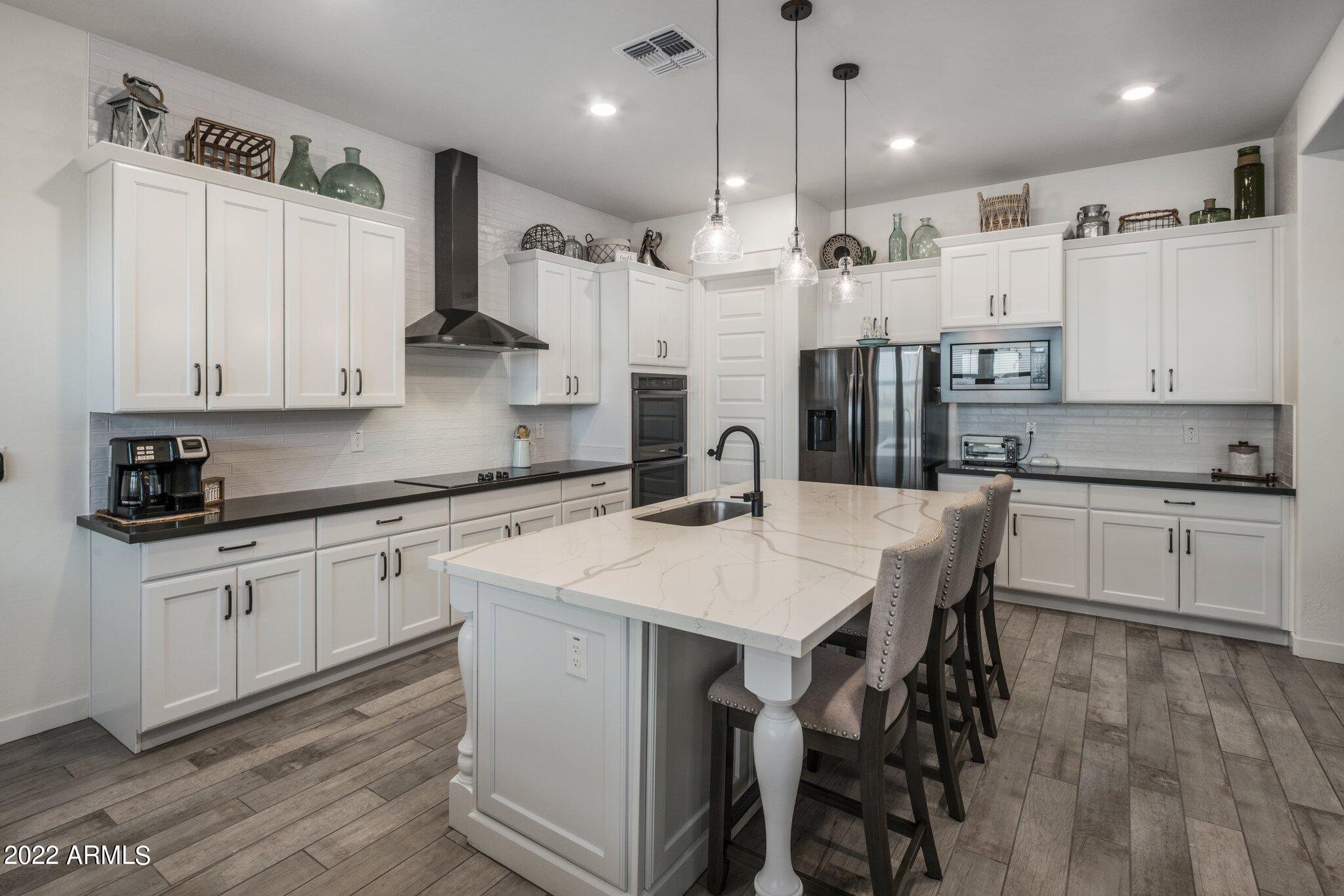 535 North Moon Road Apache Junction, AZ 85119 - Photo 6 of 32 535 NORTH MOON ROAD