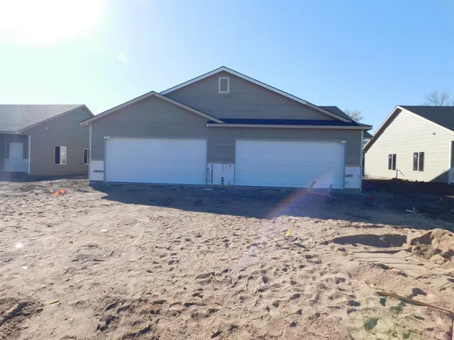 $350,000 | 12117-19 West Shadow Lakes Street, Unit 2, Wichita, KS 67205