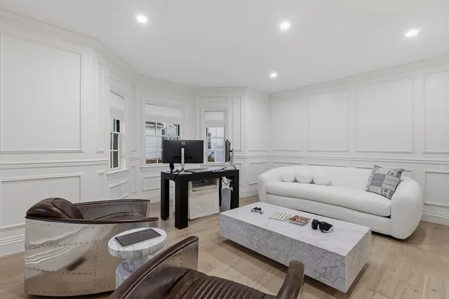 $10,000 | 959 Chestnut Street, Newton, MA 02464