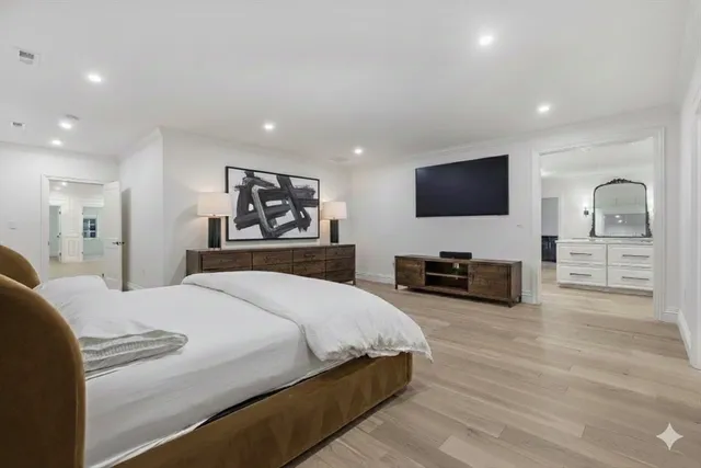 $10,000 | 959 Chestnut Street, Newton, MA 02464