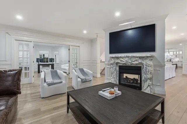 $10,000 | 959 Chestnut Street, Newton, MA 02464