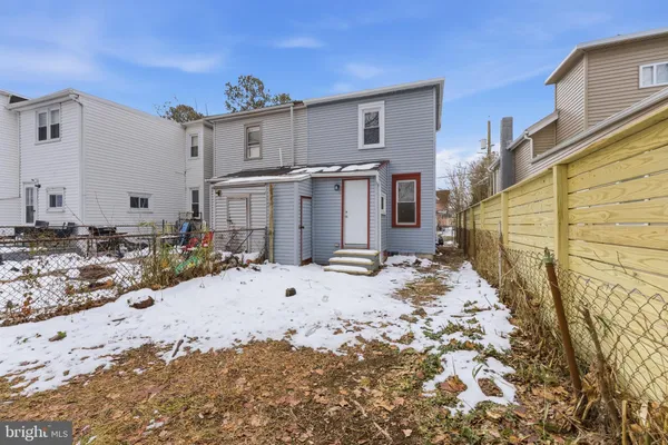 $2,000 | 923 Ridgeway Street, Gloucester City, NJ 08030