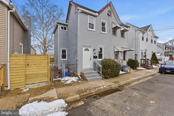 $2,000 | 923 Ridgeway Street, Gloucester City, NJ 08030