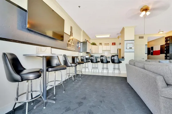 $323,000 | 3575 Lone Star Circle, Unit 517, Fort Worth, TX 76177