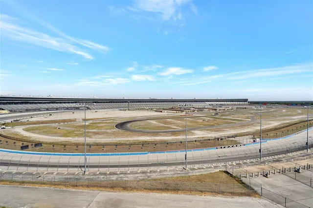 $323,000 | 3575 Lone Star Circle, Unit 517, Fort Worth, TX 76177