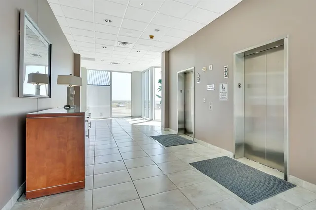 $323,000 | 3575 Lone Star Circle, Unit 517, Fort Worth, TX 76177