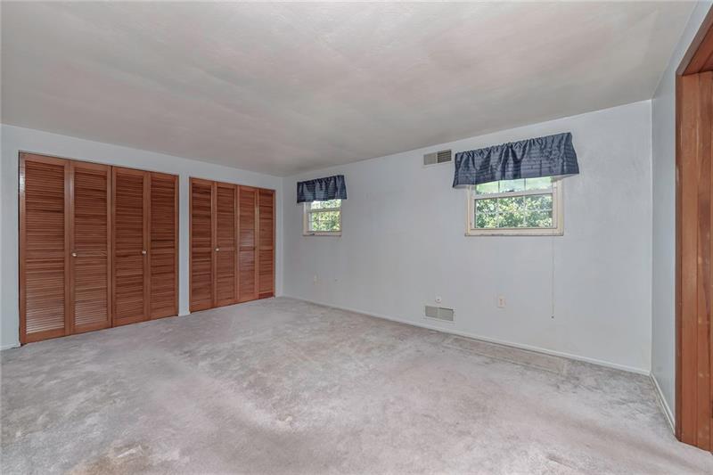 203 Lytton Road Coraopolis, PA 15108 - Photo 16 of 25 Gallery Image 16