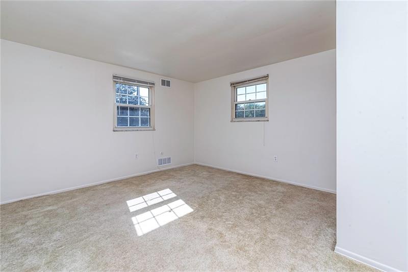 203 Lytton Road Coraopolis, PA 15108 - Photo 20 of 25 Gallery Image 20