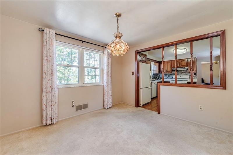 203 Lytton Road Coraopolis, PA 15108 - Photo 10 of 25 Gallery Image 10