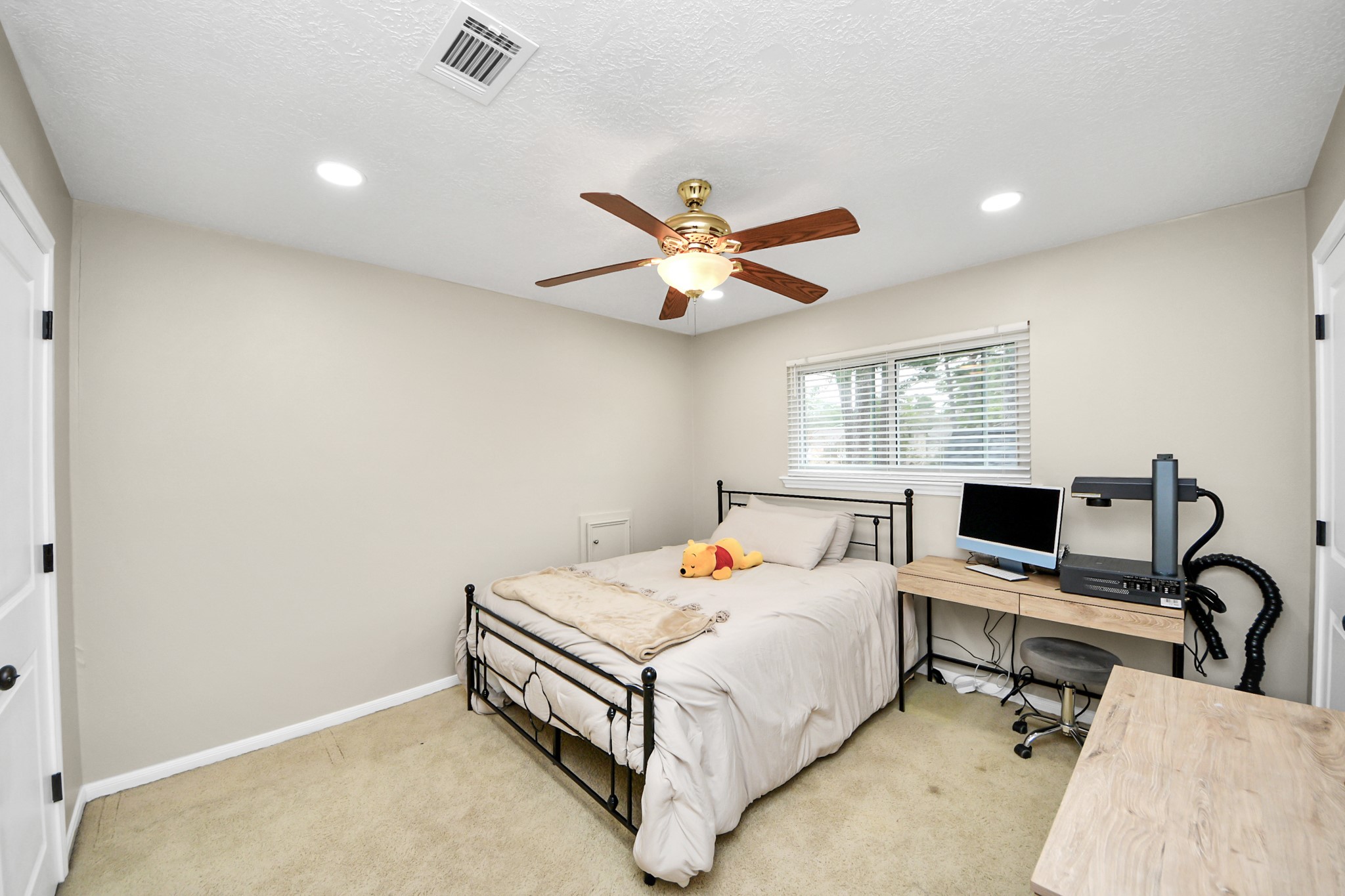 5511 Lacreek Lane Spring, TX 77379 - Photo 22 of 39 a bed room with a bed and a window