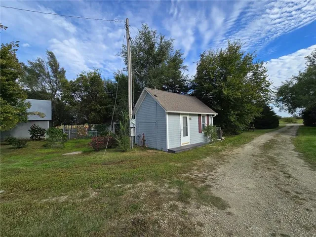 $470,000 | 1518 330th Street, Tampa, KS 67483