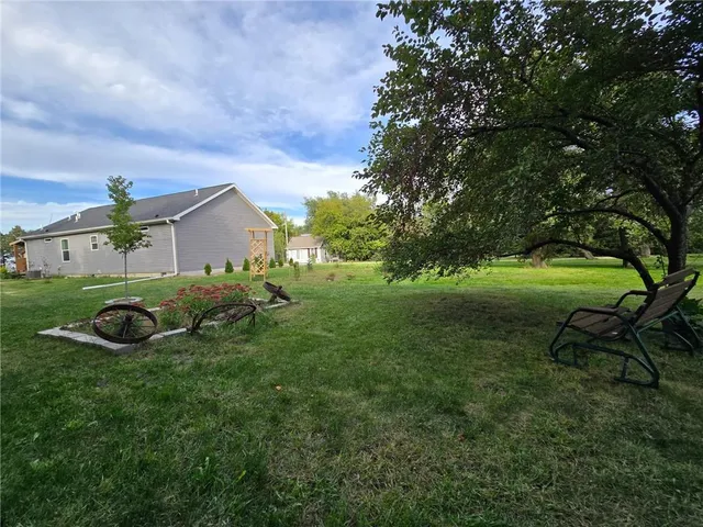 $470,000 | 1518 330th Street, Tampa, KS 67483