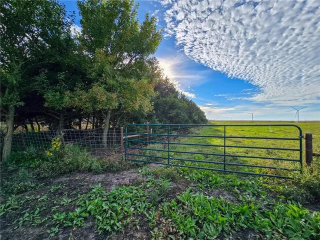 $470,000 | 1518 330th Street, Tampa, KS 67483