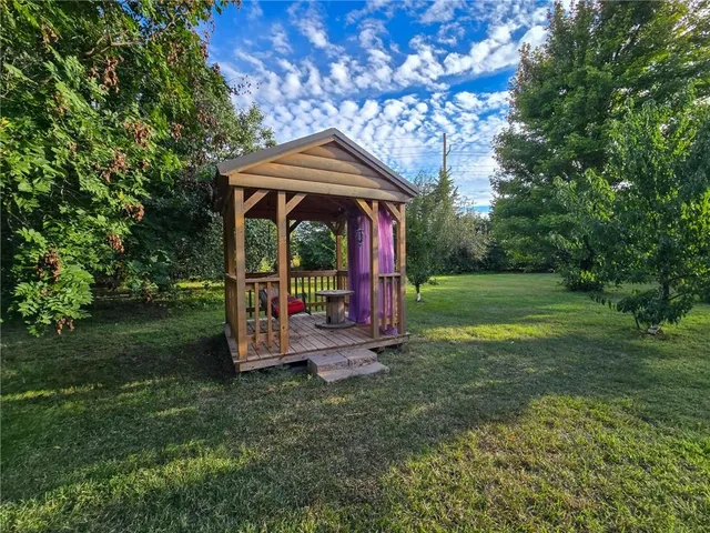 $470,000 | 1518 330th Street, Tampa, KS 67483