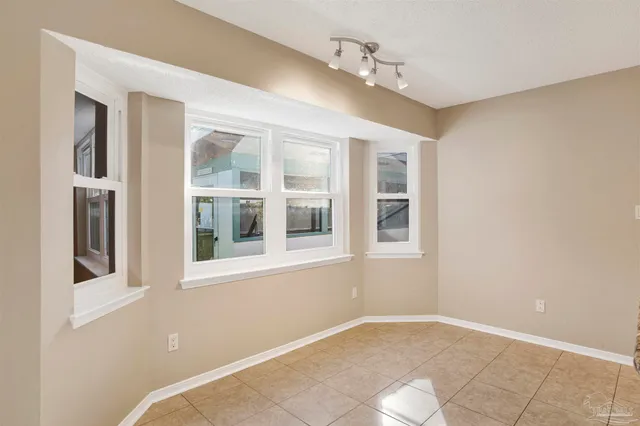 $2,100 | 4036 Shorewood Drive, Pensacola, FL 32507