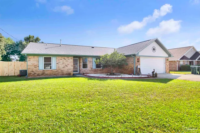 $2,100 | 4036 Shorewood Drive, Pensacola, FL 32507