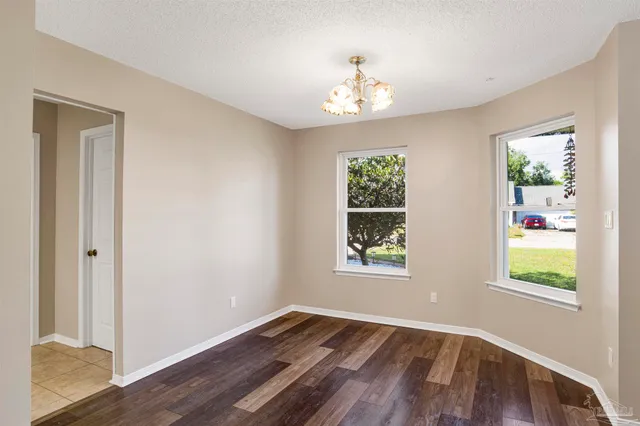 $2,100 | 4036 Shorewood Drive, Pensacola, FL 32507