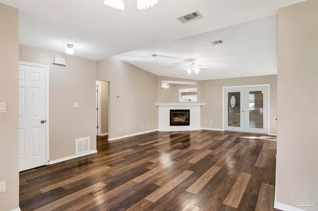 $2,100 | 4036 Shorewood Drive, Pensacola, FL 32507