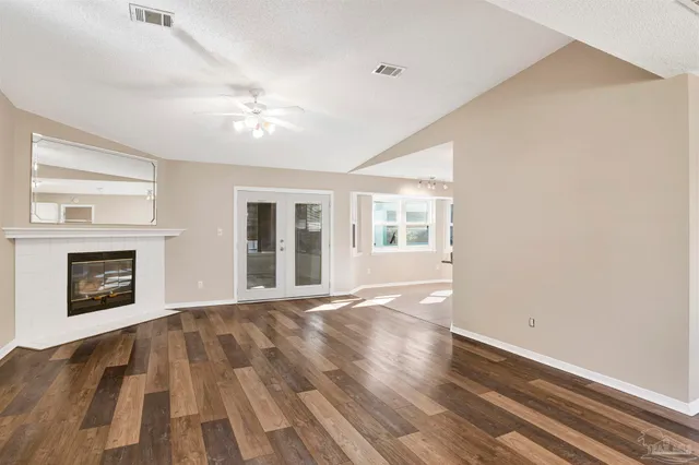 $2,100 | 4036 Shorewood Drive, Pensacola, FL 32507