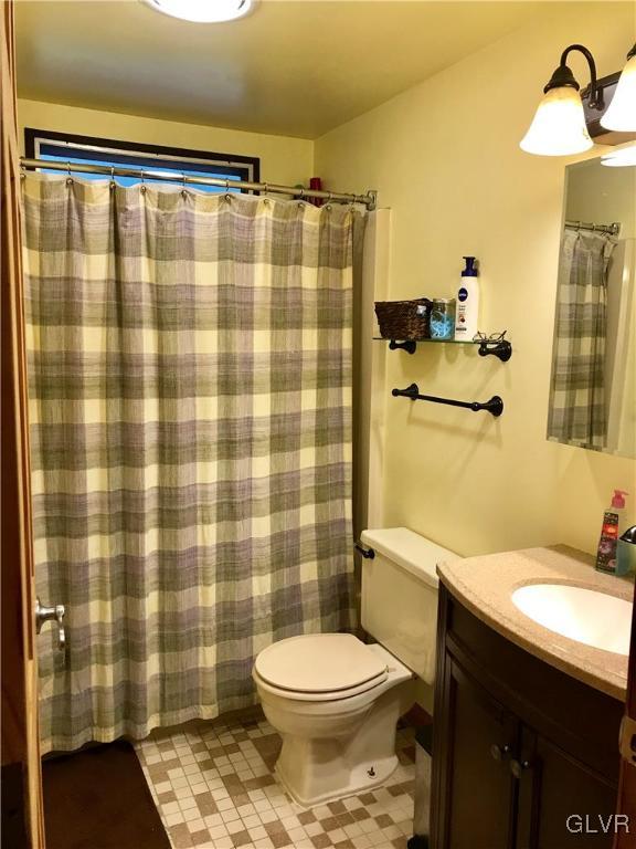 1168 Quince Road Walnutport, PA 18088 - Photo 20 of 24 Gallery Image 20