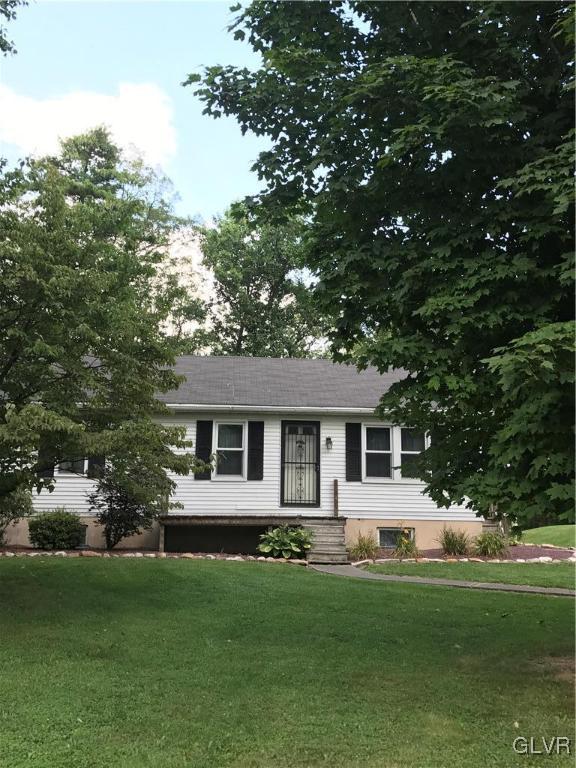 1168 Quince Road Walnutport, PA 18088 - Photo 3 of 24 Gallery Image 3