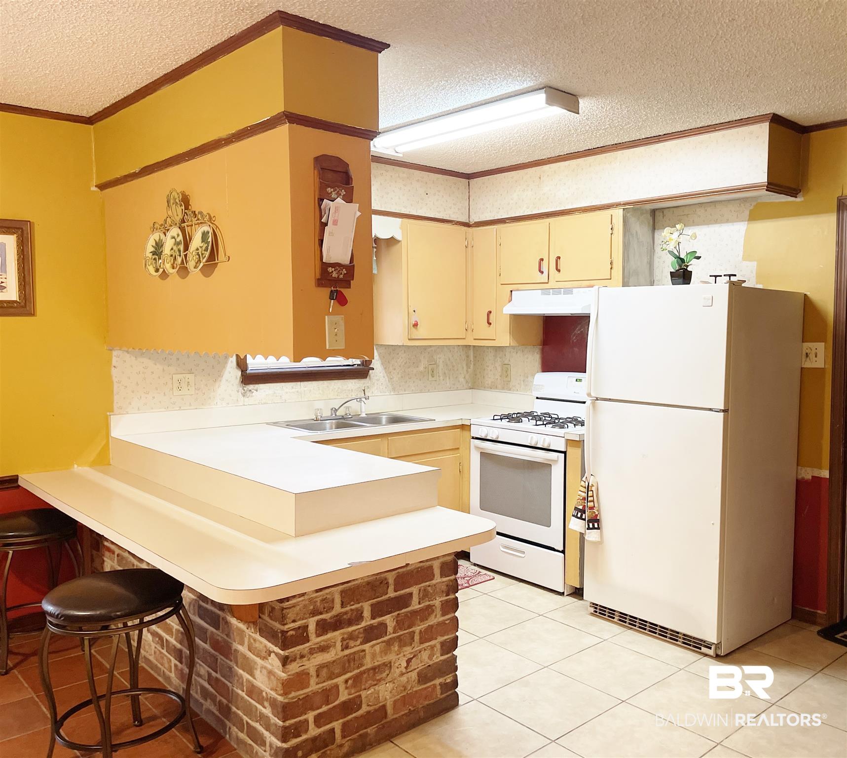 405 North Clark Circle Satsuma, AL 36572 - Photo 8 of 12