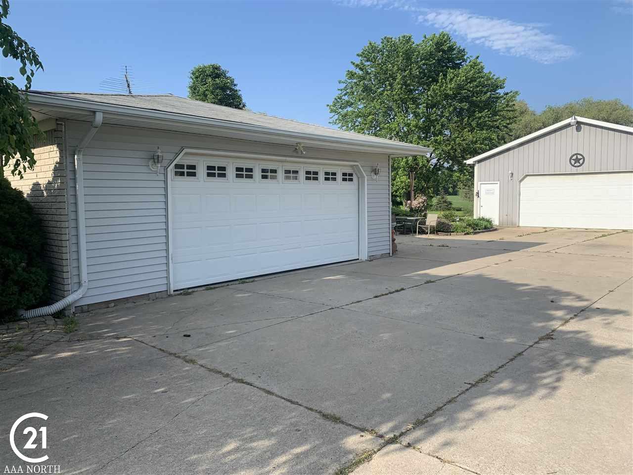 886 Riley Center Road Memphis, MI 48041 - Photo 6 of 45