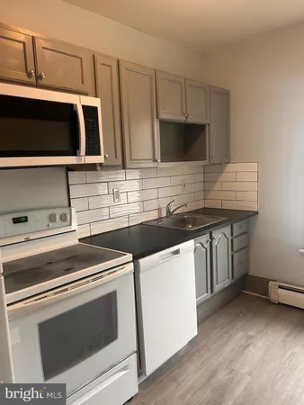 $1,150 | 1200 East 9th, Unit 101, Eddystone, PA 19022