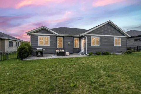 $695,000 | 816 Damascus Trail, Cottage Grove, WI 53527