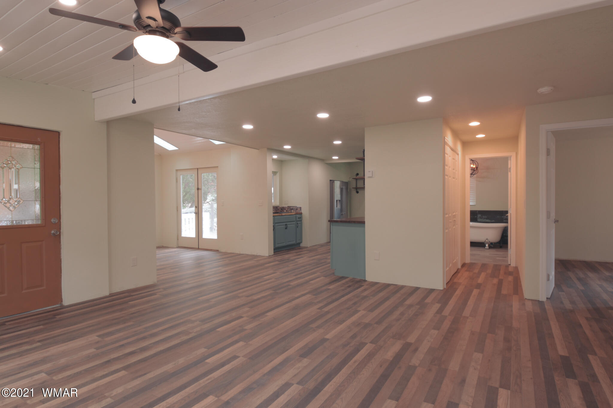 2064 Sagebrush Trail Overgaard, AZ 85933 - Photo 2 of 18