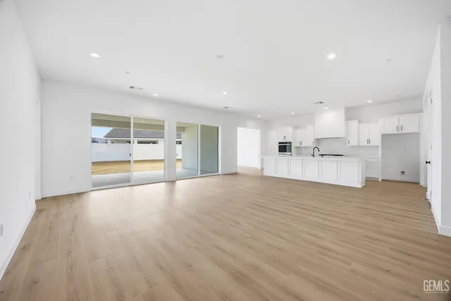 $669,900 | Undisclosed Address, Bakersfield, CA 93314