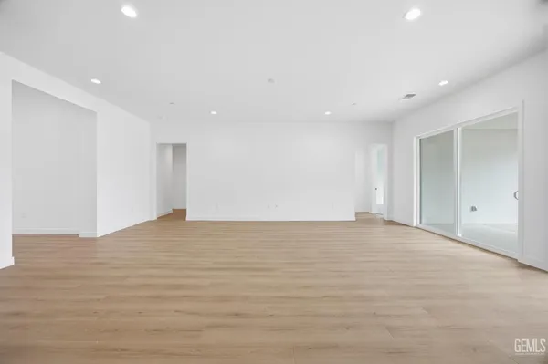 $669,900 | Undisclosed Address, Bakersfield, CA 93314