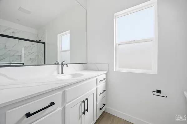 $669,900 | Undisclosed Address, Bakersfield, CA 93314