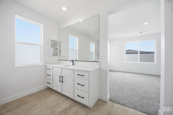 $669,900 | Undisclosed Address, Bakersfield, CA 93314