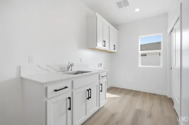 $669,900 | Undisclosed Address, Bakersfield, CA 93314