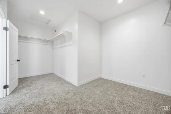 $669,900 | Undisclosed Address, Bakersfield, CA 93314
