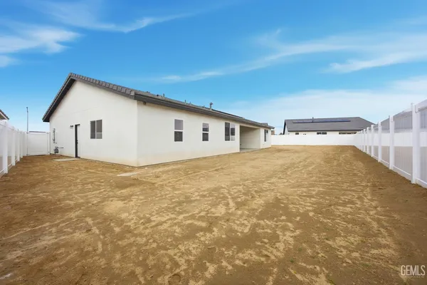 $669,900 | Undisclosed Address, Bakersfield, CA 93314