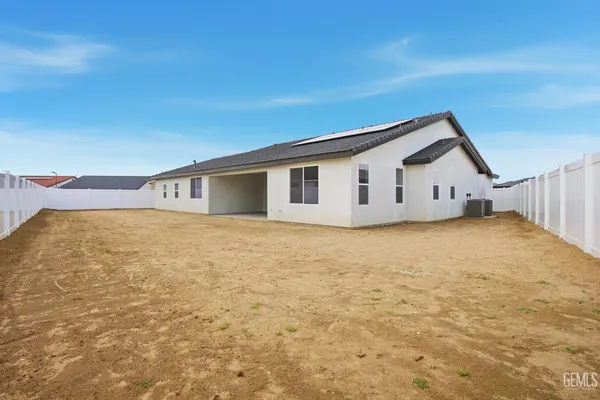 $669,900 | Undisclosed Address, Bakersfield, CA 93314